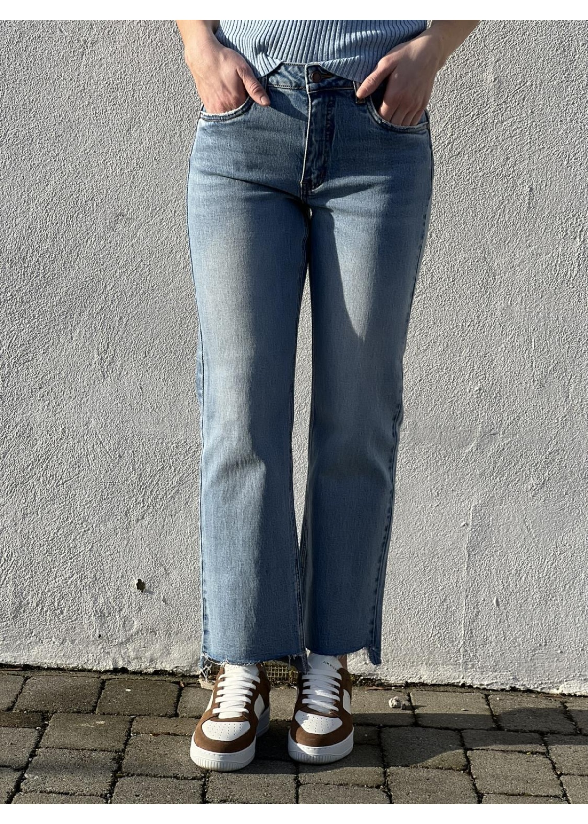 My Essential Wardrobe Dango 144 high straight jeans