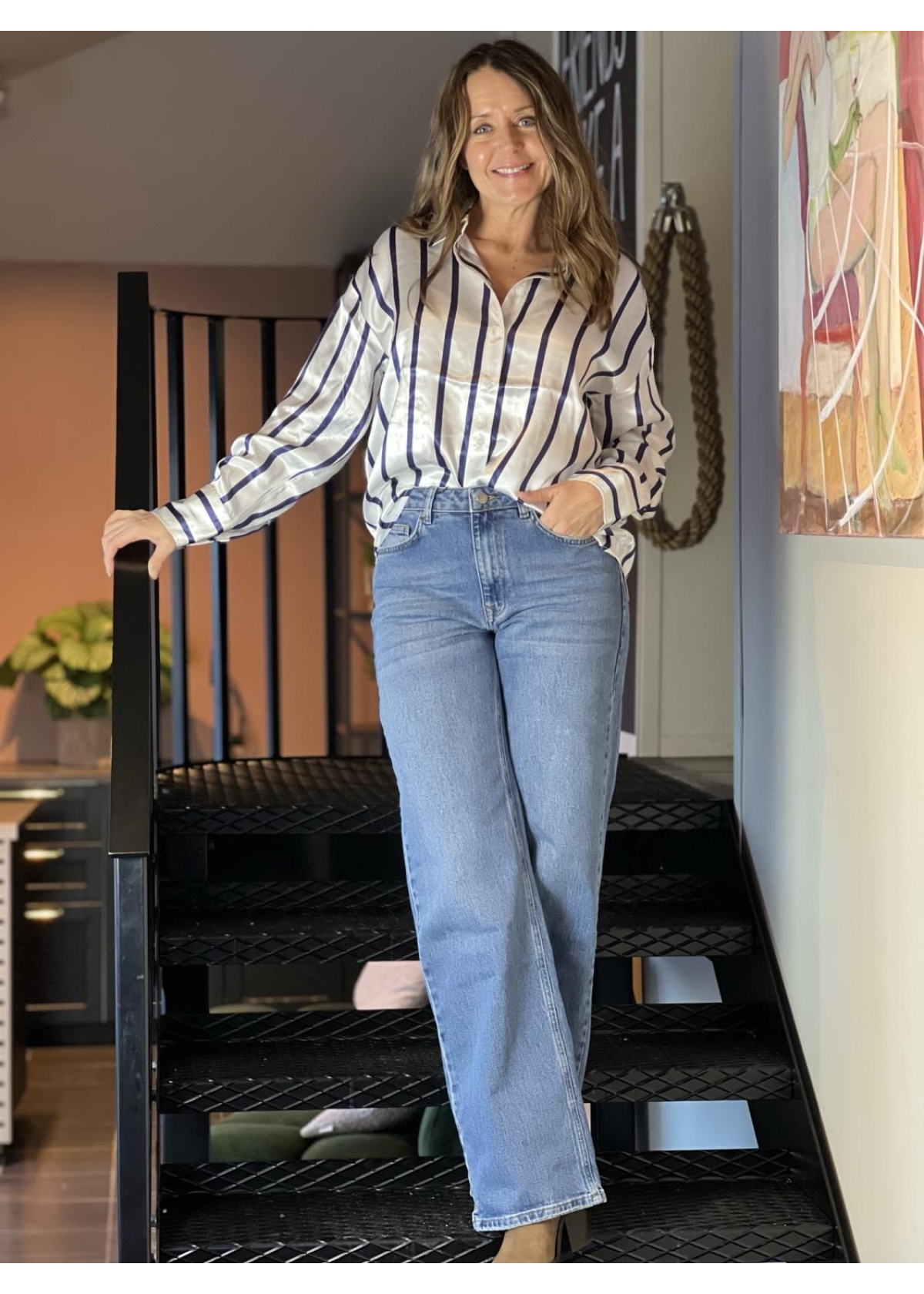 My Essential Wardrobe The Louis 139 high wide jeans