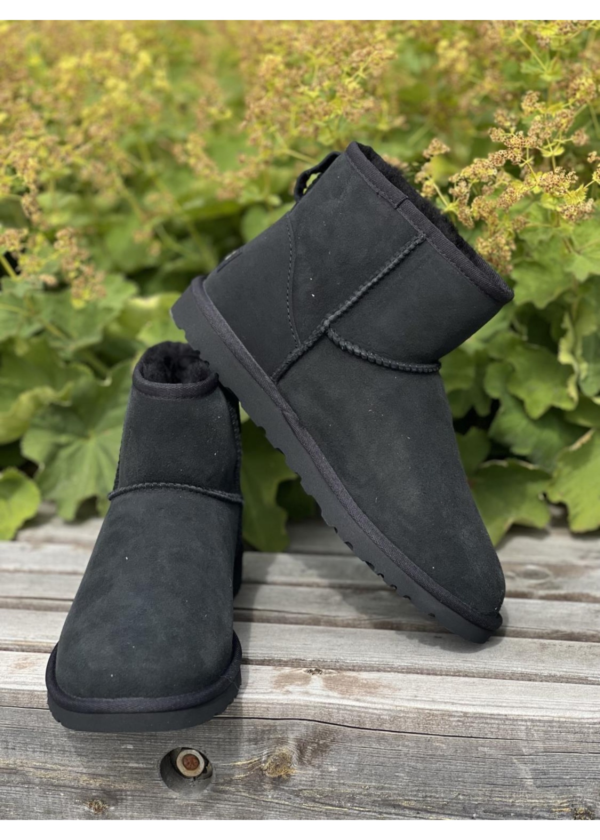 UGG Classic mini sort HERRE